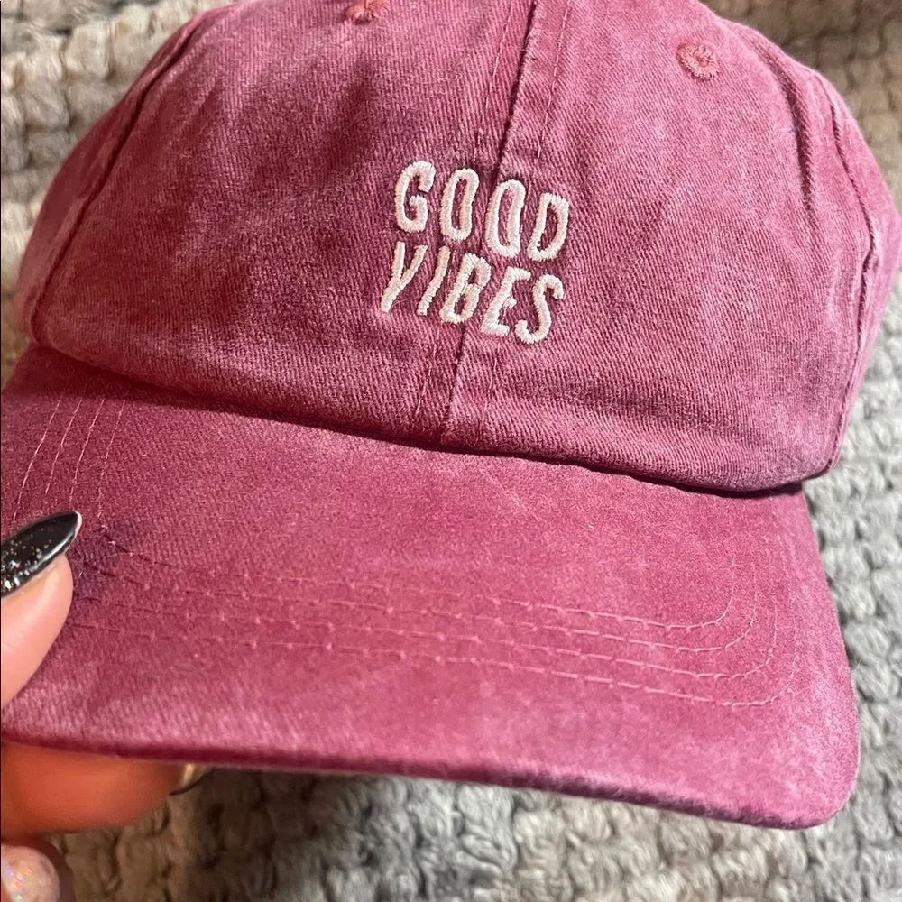 Good Vibes Cap NWT - Picture 2 of 4